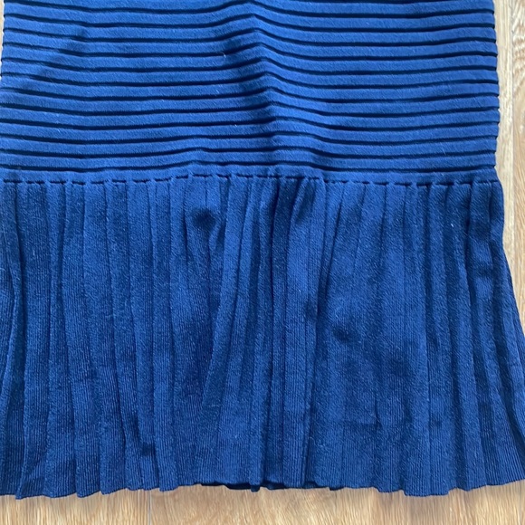 Michael Michael Kors Ribbed Pleated Dress in Navy - Picture 4 of 6